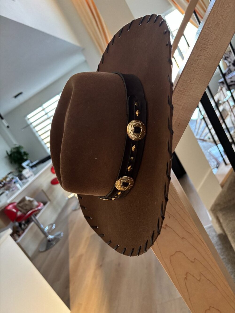 Ladies Renegade Felt Cowboy Hat a la Lainey Wilson - Size 7